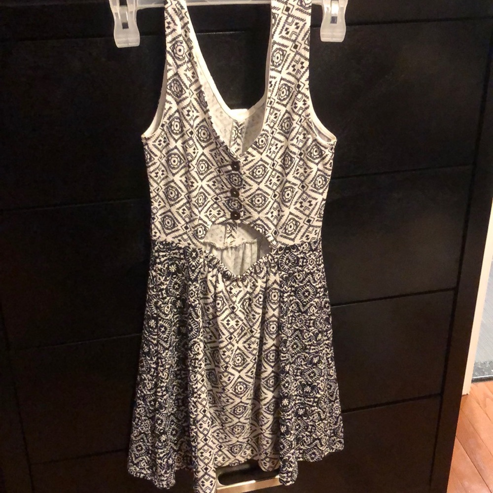 Short dress